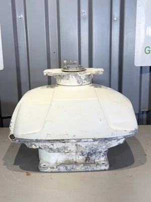 Base de radar marino Furuno RSB-0073-086 con transceptor RTR-086 12kW (usado) Foto 1 de 4