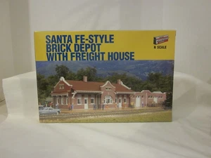 N Scale Walthers Kit #933-3805: Santa Fe-Style Brick Depot w/Freight House  NISB - Picture 1 of 2