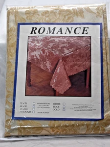 Neu Romantik Damast GOLD Tischdecke für elegantes Essen 60 x 90 Feiertage - Bild 1 von 6