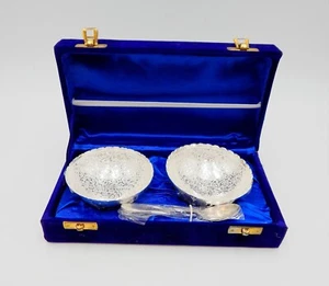 Cuencos y cucharas de plata pequeños condimentos relish dos de cada caja de terciopelo sin marca - Imagen 1 de 6