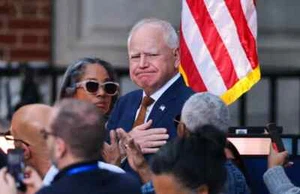 DISCURSO DE CONCESIÓN KAMALA HARRIS DESPUÉS DE QUE TERMINEN LAS ELECCIONES DE 2024 - Foto brillante 8x10 - Imagen 1 de 1