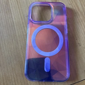 Iphone 15 Pro Iridescent Cover  - Picture 1 of 4