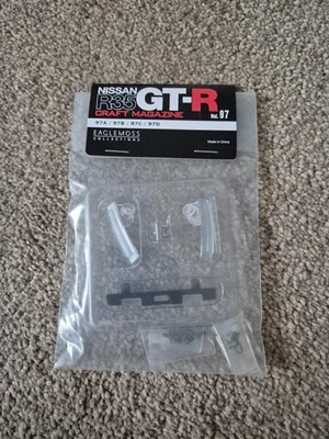 1/8 SCALE EAGLEMOSS BUILD YOUR OWN THE NISSAN R35 GT-R CAR ISSUE 97 - Image 1 of 3