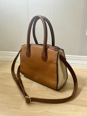 Bolso de mano bandolera mediano Aldo marrón vegano imitación cuero Foto 1 de 4