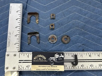 1993-1997 Volvo 850 850R Shifter Cable Clips & Hardware Manual Trans OEM #4552E - Image 1 of 3