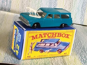 Matchbox Lesney # 42b Studebaker Lark Wagonaire turquoise NM repro box 4BPW +dog - Picture 1 of 7
