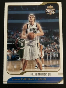 2001-02 Fleer Focus Jersey Edition 61 Dirk Nowitzki - Bild 1 von 2