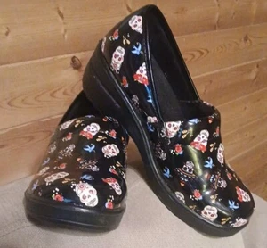 Easy Street Laurie Day Dead Clogs 8.5 W Black Slip Resistant Non Marking Nurse - Picture 1 of 8