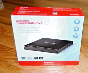 USB External Drive Toshiba PA3761U-1DV2 SuperMulti Drive Double Layer - Afbeelding 1 van 15
