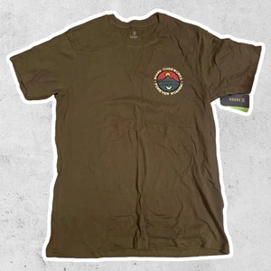 Neu mit Etikett Roark Forever Roaming Premium T-Shirt für Herren - M - Armeegrün - Bild 1 von 8