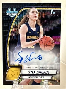2024-25 Bowman University Cromo - Cromo Prospecto Autógrafos Syla Swords #65💥 - Imagen 1 de 2