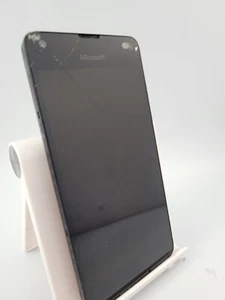 Microsoft Lumia 550 Unlocked Black 1GB Windows Smartphone Cracked Incomplete   - Picture 1 of 13