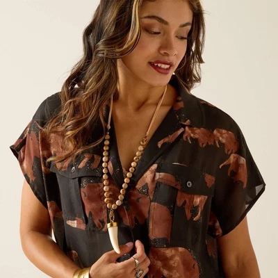 Блузка вестерн Ariat Badlands черная с принтом буйвола на пуговицах спереди женская L (новая без ценников) - Изображение 1 из 4