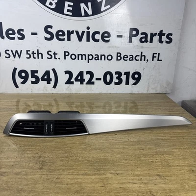 OEM 2012 2013 2014 Mercedes W204 C250 C300 C350 Center Dash Vent Trim Molding - Image 1 of 4