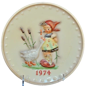 HUMMEL GOEBEL Goose Girl Annual Christmas Plate 1974 Edition Collectible MIB - Picture 1 of 5