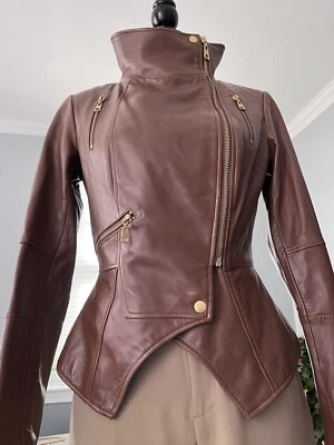 G.I.L.I. Jaqueta assimétrica Got It Love It marrom tawny feminina 4 couro genuíno - Imagem 1 de 4