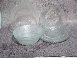Vintage Collectable Textured Clear Glass Salad Plates & Bowls w/Ruffled Edges - Picture 1 of 3