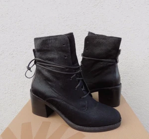 UGG BLACK ORIANA EXOTIC LACE-UP HIGH HEEL ANKLE BOOTS, US 6.5/ EUR 37.5 ~NIB - Picture 1 of 7