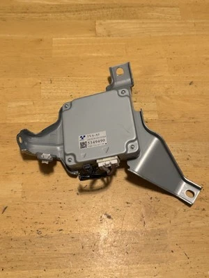 Estabilizador de voltaje de fuente de alimentación Honda Accord 2021-2022 OEM 31600-TVA-A011-M1 Foto 1 de 3