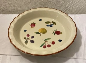 LONGABERGER BERRY PIE PLATE Fruit 2005 Oven Freezer Dishwasher Microwave 10 In - Picture 1 of 8