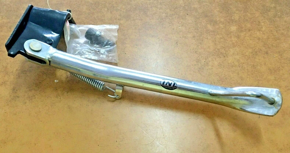 YAMAHA SLIDER 50 CAVALLETTO LATERALE CROMATO COLORE ARGENTO - Immagine 1 di 1