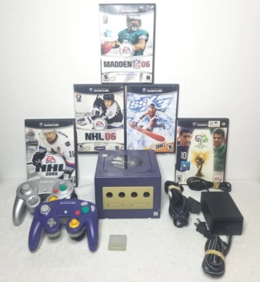 Nintendo GameCube Bundle / Model DOL-001 Indigo + 2 controllers + 5 games - Image 1 of 4