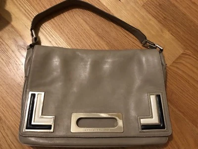 Bolso de hombro Anya Hindmarch beige cuero tono dorado herrajes Foto 1 de 4