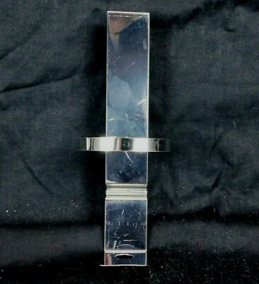 Portabotellas de agua de acero inoxidable por gravedad para mascotas de 2 1/4" de diámetro Prevue Hendryx 481 Foto 1 de 4