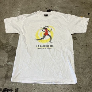 👾Camicia VTG Uomo Large Bianca L.A. MARATHON XXI 2006 DS Punto Singolo 19x27,5 - Foto 1 di 10