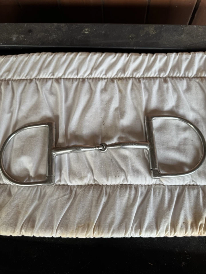 Кольцо Korsteel 5 1/2 дюйма D Snaffle - Изображение 1 из 1