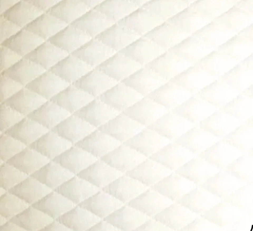 Quilted Polycotton Fabric Plain Pre-Quilted Padded Diamond for Blankets White - Image 1 of 1