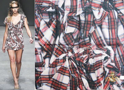 Bufanda Vivienne Westwood Etiqueta Roja Orbe Trompe l'oeil Estampado de Cortina + Envoltura de Regalo 59 cm Foto 1 de 4