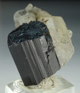 TOURMALINE-121 Carats Black Tourmaline, Quartz,Feldspar Crystal Pakistan, CV-40) - Picture 1 of 6