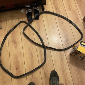 Mercedes Vito W639 Dichtung Lüftungsfenster A6396712620 - Bild 1 von 1