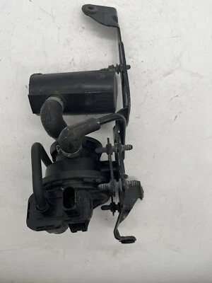 04-06 Conjunto de bomba de detección de fugas de combustible AUDI TT Quattro 4D0 906 271 Foto 1 de 4