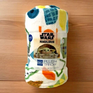 Kohl’s The Big One The Mandalorian Star Wars Yoda tiro de felpa de gran tamaño 5 pies x 6 pies - Imagen 1 de 4