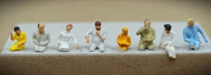 HO 1:87 Juego de figuras Preiser, viajeros, 8 piezas figuras sentadas (H) - Imagen 1 de 2