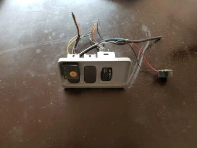 Interruptor regulación del alcance de la luz Mitsubishi Galant EA0 AÑO 1999 2,0L 136 6 meses  Foto 1 de 2