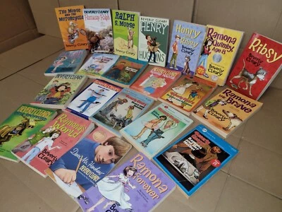 Lot of 8 Beverly Cleary Juvenile Chapter Ramona Henry Children Book MIX UNSORTED - Image 1 of 3
