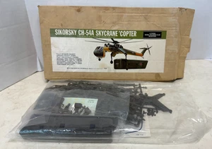 Originale Aurora Young Model Builders Club Sikorsky CH-54A Skycrane 'copter - Foto 1 di 4