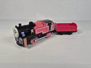 Trackmaster Hyper Glow Ashima Thomas & Friends treno a batteria motorizzato si accende - Foto 1 di 5