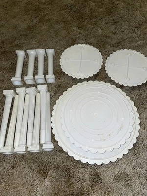 Vintage Lot Of 16 Pcs, Wilton Cake Separator Plates, 10” 8” & 2 6” - 12 Pillars - Image 1 of 4
