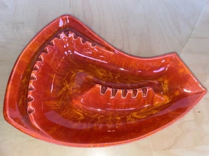 MCM Cal style Ceramic Boomerang Ashtray Large Flame Red Orange #236 USA Nice 70s - Picture 1 of 7