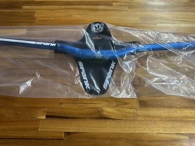 Colher de palma 800 guidões 31,8 mm 20 mm elevação azul e vermelho - Imagem 1 de 2