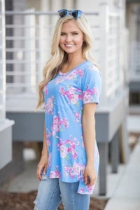 Blau Blumen Kurzarm Tasche Hi Low Long T-Shirt Top - Bild 1 von 3