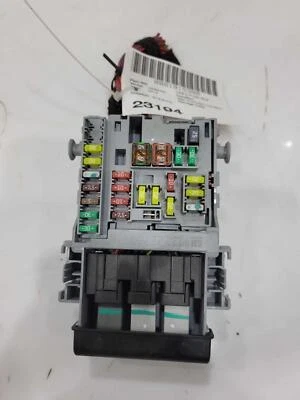 2012 Buick Verano Cabin Fuse Box Junction Block OEM 13222786 - Изображение 1 из 3
