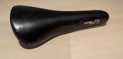 SELLE ITALIA TURBO LITE BLACK SADDLE Original Condition Vintage Classic Design - Image 1 of 4