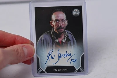 2015 Agents of Shield Season 2 Ric Sarabia Autograph - Image 1 of 2