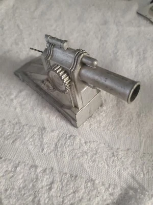  CANHÃO HOWITZER COM MOLA CARREGADO Fabricado Nos EUA - Imagem 1 de 4