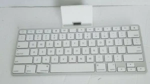 SOPORTE TECLADO APPLE IPAD MODELO # A1359 BLANCO - Imagen 1 de 5